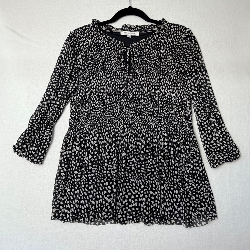 Rose + Olive Women Black White Abstract Dot Smocked Peplum Blouse Top Medium